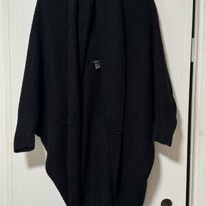 Forever 21 Elegant Black Knit Poncho